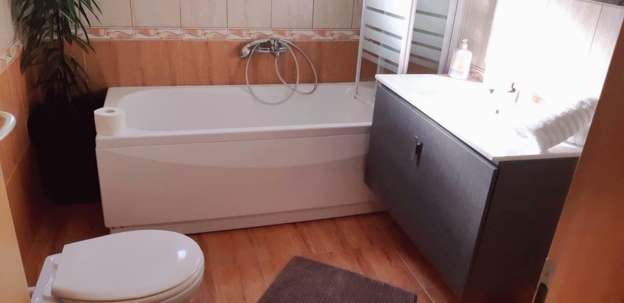 Apartmani Lili ซูโกชัน ภายนอก รูปภาพ